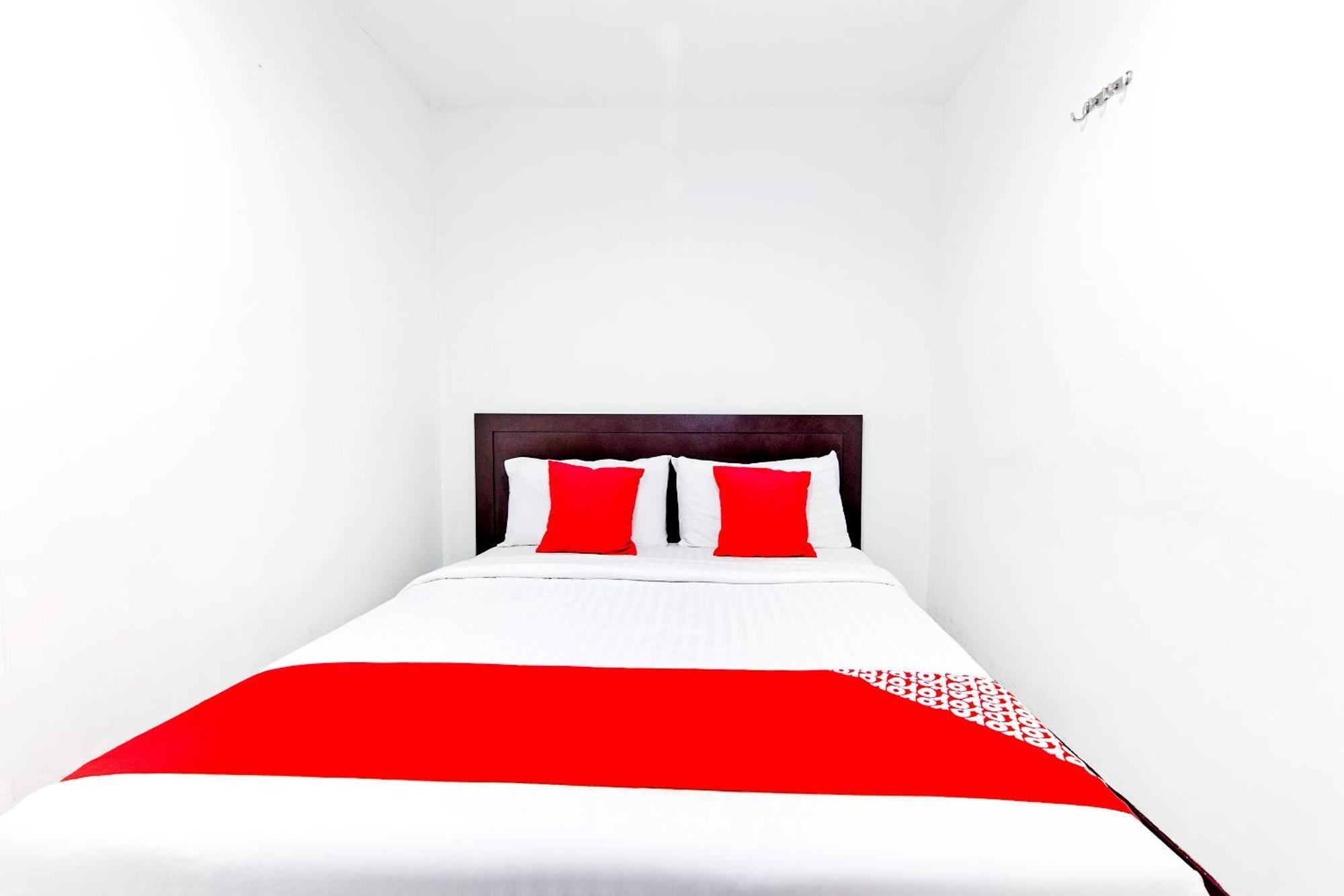 Super Oyo 321 D'elegant Hotel 2*